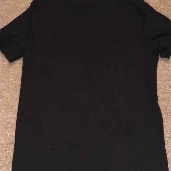 Medium pink v-neck t-shirt - Picture 4 of 4